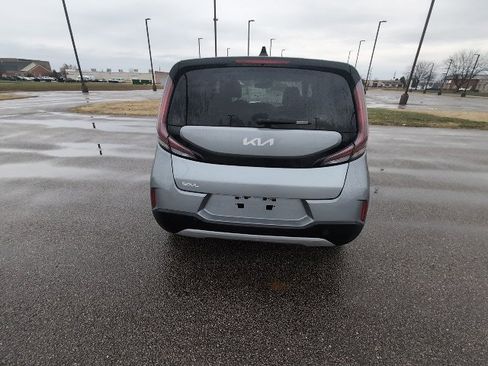 Used 2024 Kia Soul S image 4
