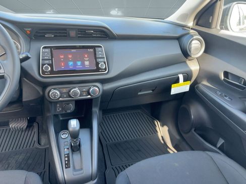 New 2025 Nissan Kicks Play S image 26