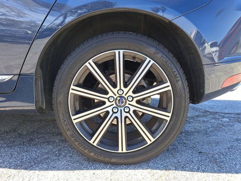 Used 2015 Volvo XC60 T5 Premier w/ Protection Package image 7