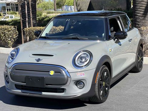 Used 2021 MINI Cooper SE w/ 6.5" Touchscreen Package FWD image 54
