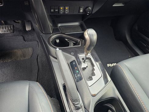 Used 2017 Toyota RAV4 SE w/ Power Extra Value Package AWD/4WD image 61