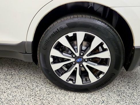 Used 2015 Subaru Outback 2.5i Limited w/ Popular Package #4 AWD/4WD image 9