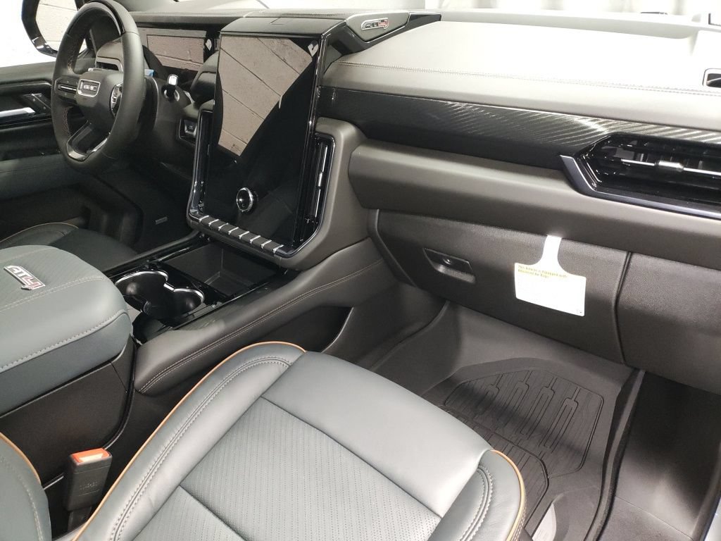 New 2026 GMC Yukon XL AT4 w/ AT4 Premium Plus Package AWD/4WD image 8