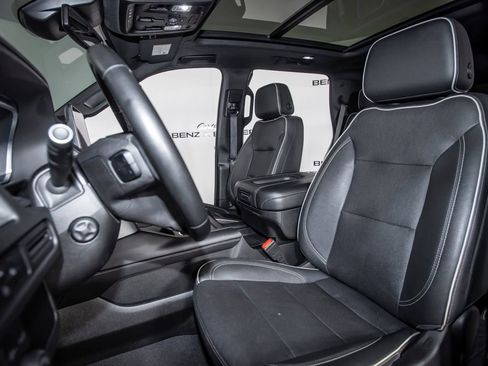 Used 2023 Chevrolet Tahoe Premier AWD/4WD image 13