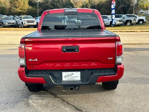 Used 2019 Toyota Tacoma Limited image 3