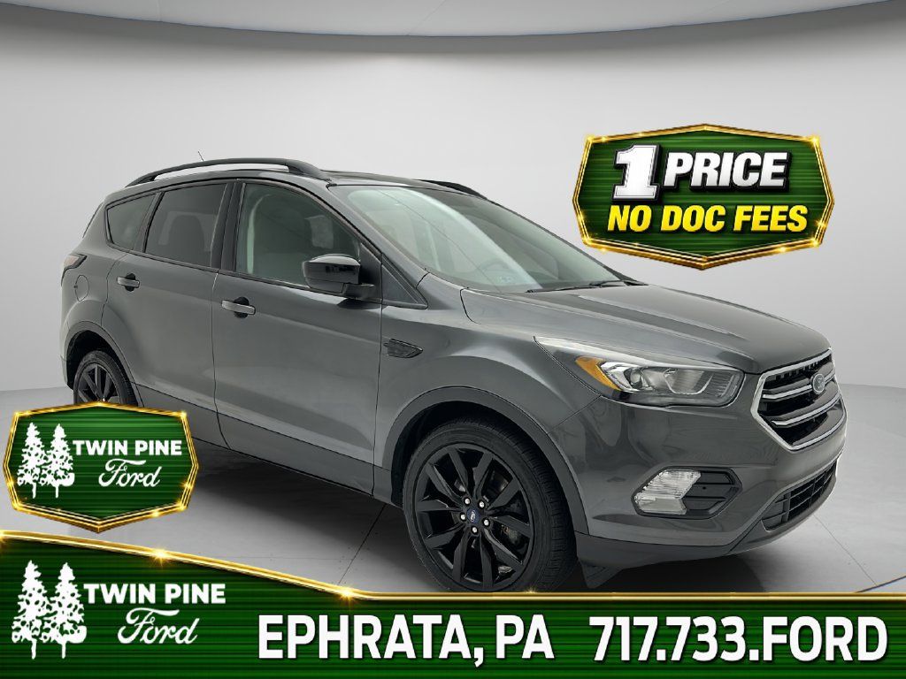 Used 2018 Ford Escape SE w/ SE Sport Appearance Package AWD/4WD image 1