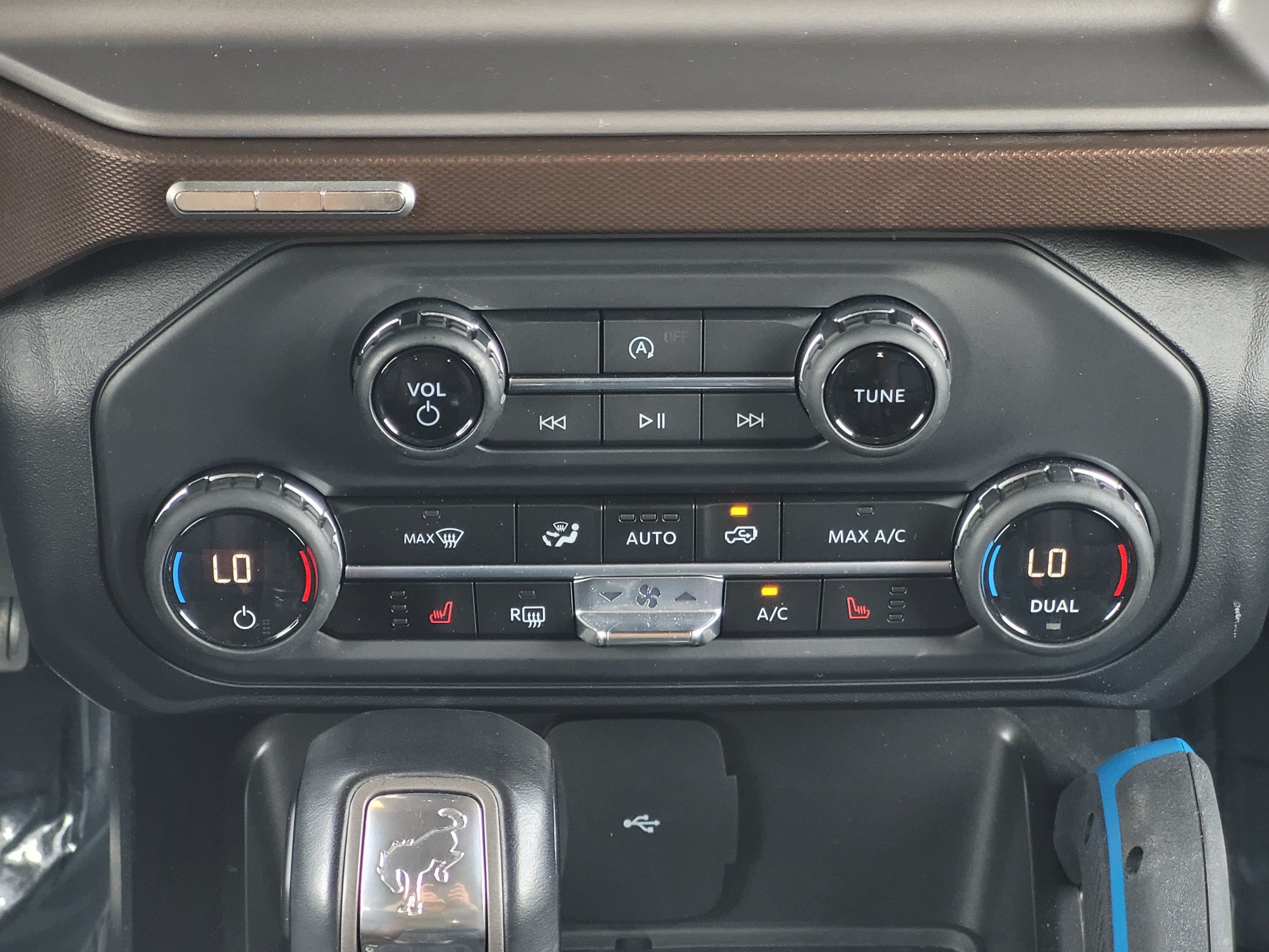 Used 2023 Ford Bronco Outer Banks AWD/4WD image 17