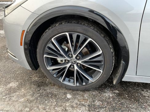 Used 2024 Toyota Prius XLE image 9