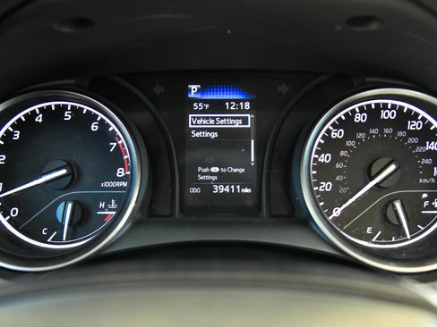 Used 2024 Toyota Camry SE image 26