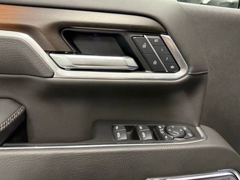 Used 2025 GMC Sierra 2500 Denali w/ Denali Reserve Package image 14