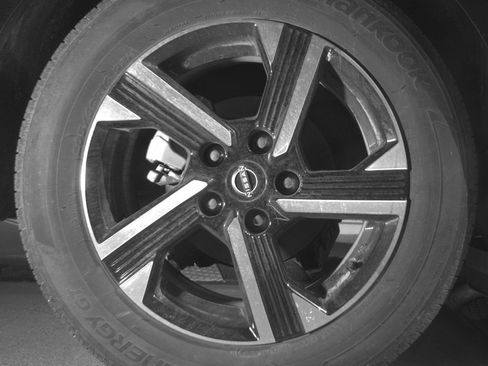 Used 2025 Nissan Sentra SV FWD image 15