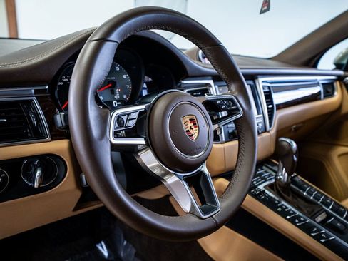 Used 2016 Porsche Macan S image 37