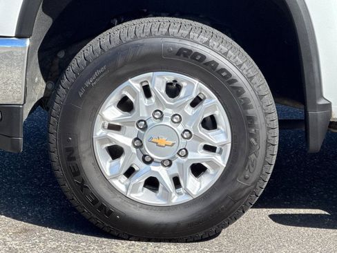 Used 2023 Chevrolet Silverado 2500 LT w/ Convenience Package AWD/4WD image 30