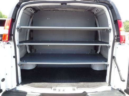 Used 2021 Chevrolet Express 2500 image 42