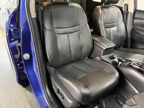 Used 2020 Nissan Rogue SL w/ Premium Package AWD/4WD image 26
