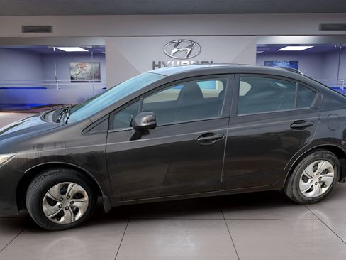 Used 2013 Honda Civic LX image 11