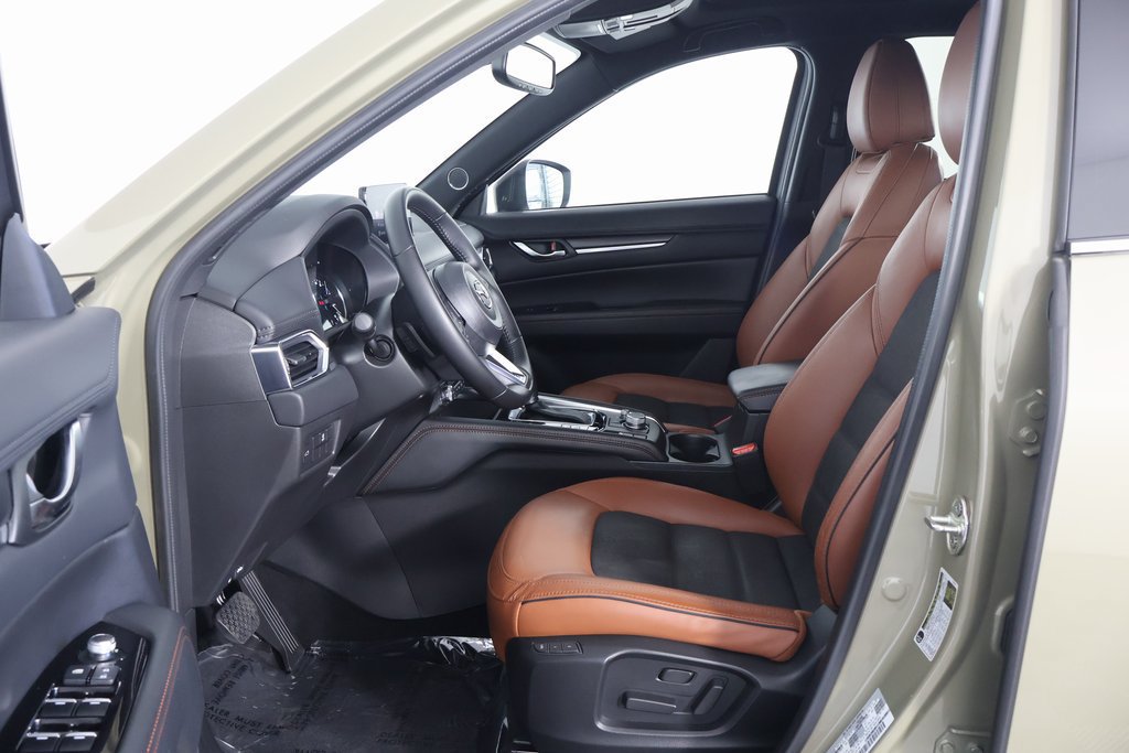 Certified 2024 MAZDA CX-5 Carbon Edition AWD/4WD image 11