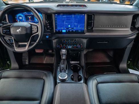 Used 2025 Ford Bronco Badlands image 23