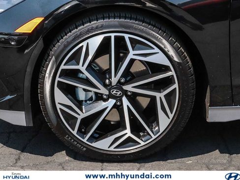 Used 2024 Hyundai Ioniq 6 Limited RWD image 9