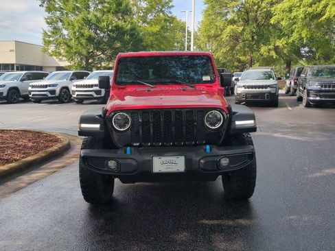 Used 2024 Jeep Wrangler Unlimited AWD/4WD image 8