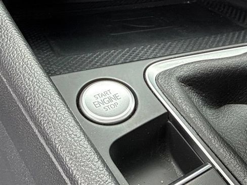 Used 2023 Volkswagen Jetta SEL FWD image 28