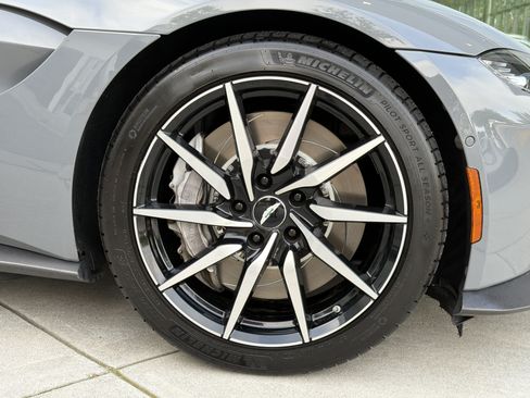 Used 2020 Aston Martin V8 Vantage Coupe RWD image 13