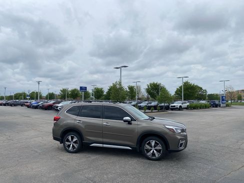 Used 2019 Subaru Forester Touring AWD/4WD image 12
