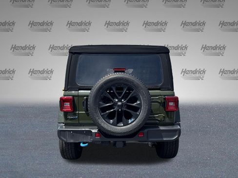 Used 2023 Jeep Wrangler Unlimited Sahara w/ Cold Weather Group AWD/4WD image 8