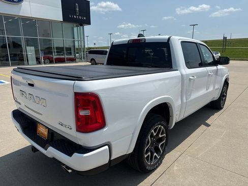 Certified 2025 RAM 1500 Laramie AWD/4WD image 3