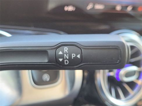 Used 2020 Mercedes-Benz GLB 250 GLB 250 image 17