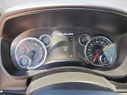 Used 2024 RAM 3500 Big Horn AWD/4WD image 21
