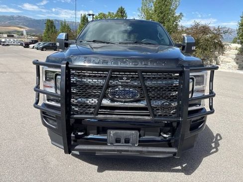 Used 2022 Ford F350 Platinum w/ FX4 Off-Road Package AWD/4WD image 14