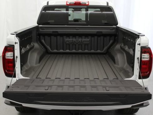 New 2026 GMC Canyon Denali AWD/4WD image 10