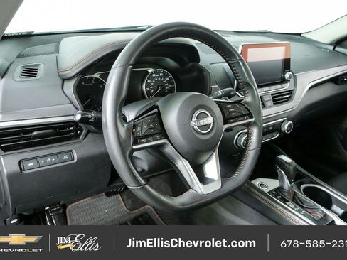 Used 2024 Nissan Altima 2.5 SR FWD image 4