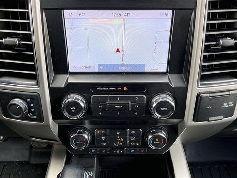 Used 2019 Ford F150 Lariat image 9