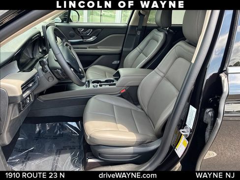 Certified 2025 Lincoln Corsair AWD w/ Equipment Group 101A image 12