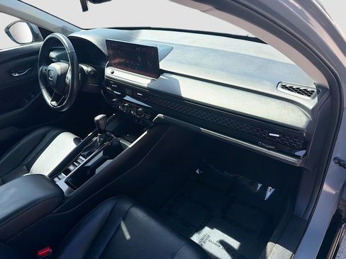 Used 2023 Honda Accord EX-L image 32