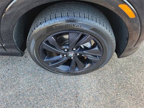 Used 2024 Buick Encore GX Sport Touring image 6