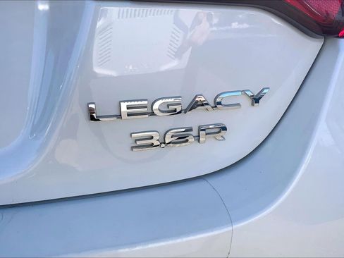 Used 2016 Subaru Legacy 3.6R Limited image 16