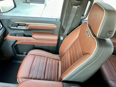 Used 2023 GMC Sierra 1500 Denali Ultimate image 15