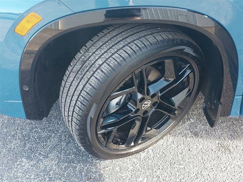 New 2026 Volkswagen Tiguan SE R-Line image 28