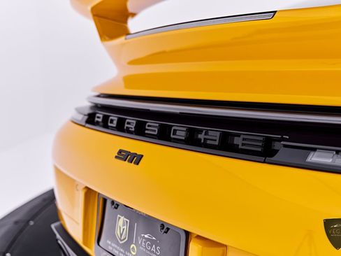 Used 2025 Porsche 911 Carrera RWD image 29