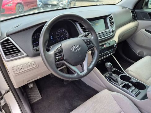 Used 2018 Hyundai Tucson Value w/ Cargo Package FWD image 32