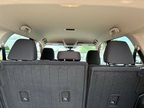 New 2026 Nissan Rogue SV image 32