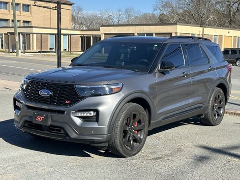 Used 2023 Ford Explorer ST w/ Equipment Group 401A image 2