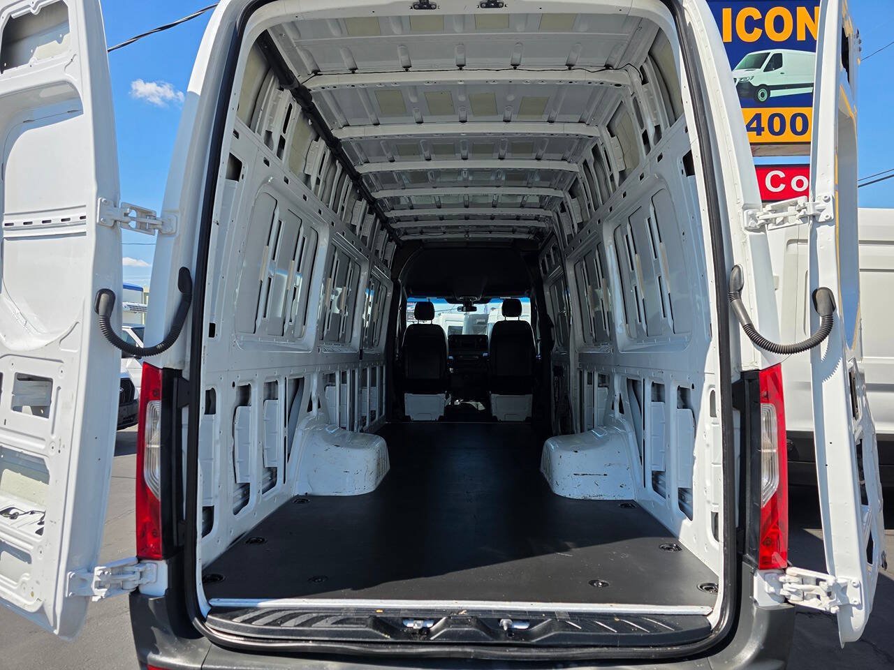 Used 2021 Mercedes-Benz Sprinter 3500 image 11