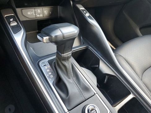 Certified 2025 Kia Sorento EX FWD image 27