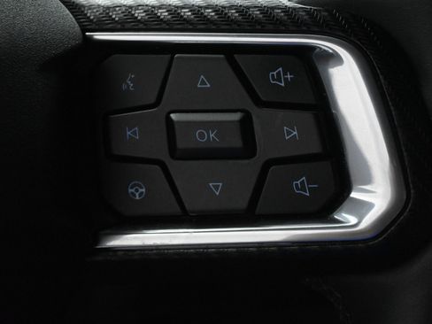 Used 2025 Ford Mustang Coupe RWD image 17