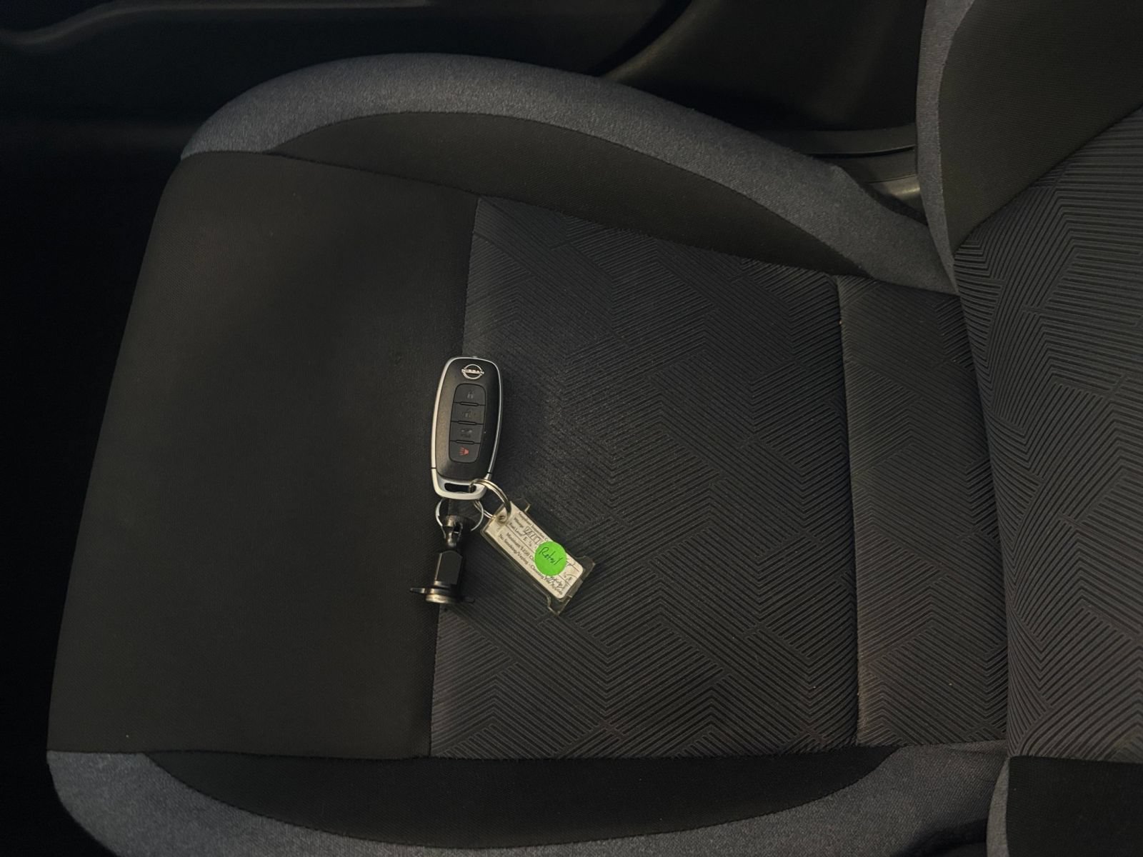 Used 2025 Nissan Versa SV FWD image 20