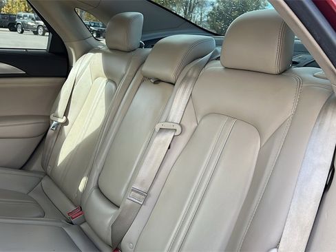 Used 2017 Lincoln MKZ Premiere image 33